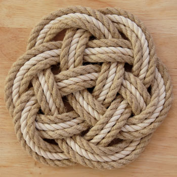 Rope Wreath – Kringle Knot – Nautical Decor – Small Rope Rug – Manila Rope  Mat – (18 inch Diameter) – wall hanging – Tying The Knot – Schooner  Chandlery