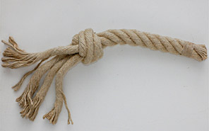 Rope dog toy based on a matthew walker knot